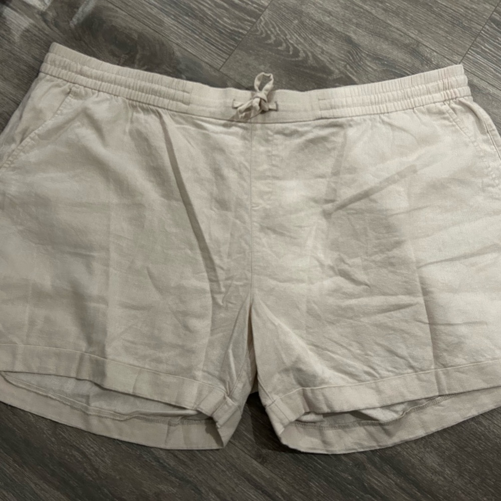 Old Navy Men's Cream Athletic Shorts